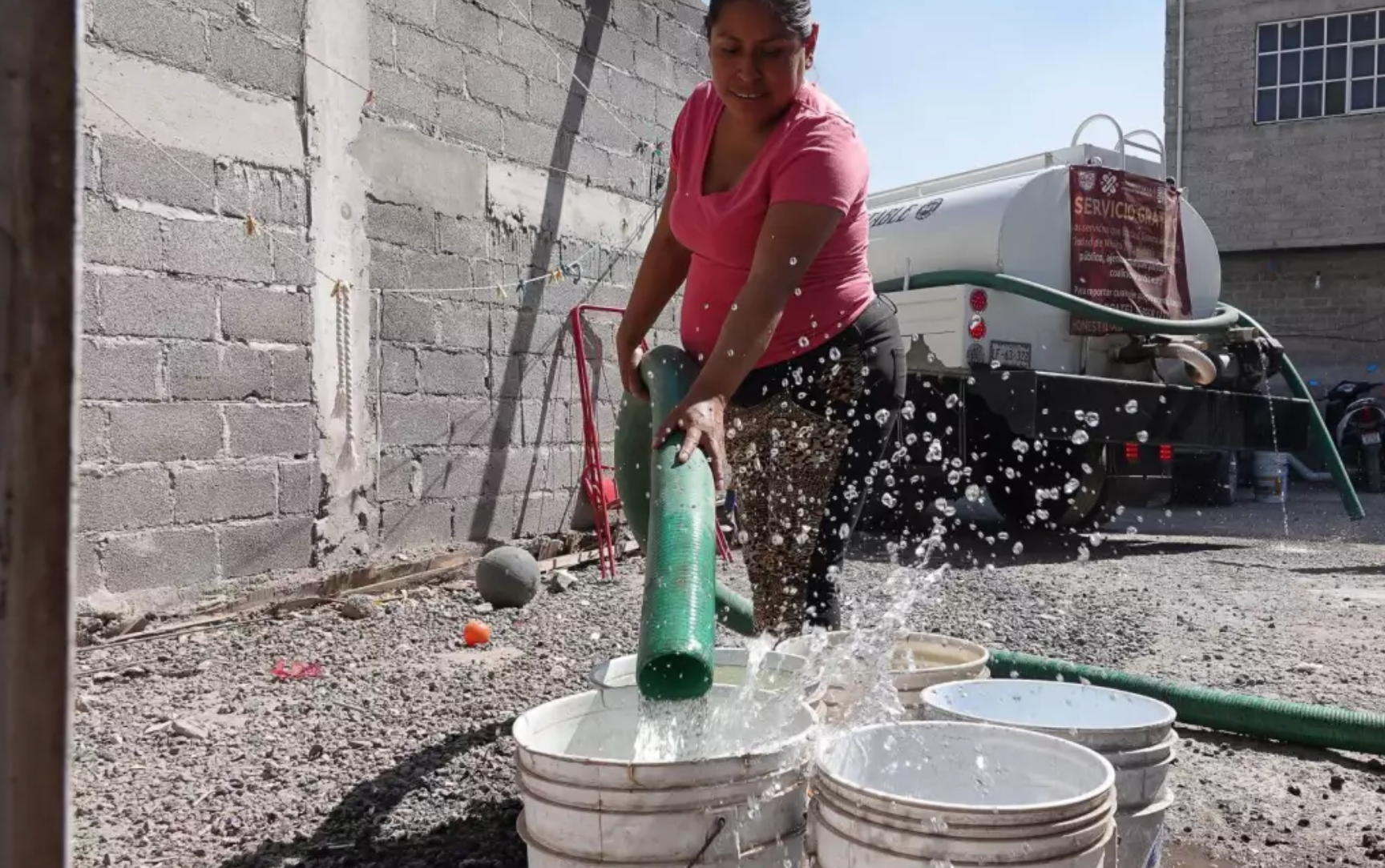 Anuncian proyectos para combatir la falta de agua en la CDMX